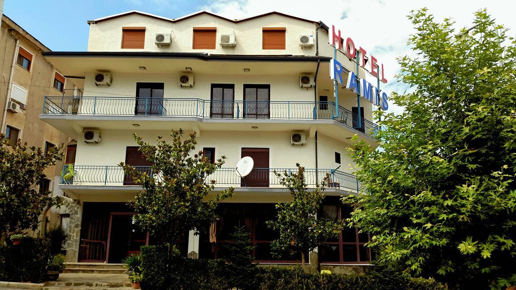 Ramis Hotel & Outdoor Sports Center Permet Exterior photo